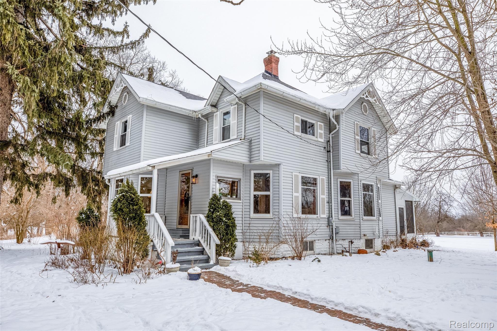 2585 Gannon Road Howell, MI 48855 - Photo 2 of 45 1.Front