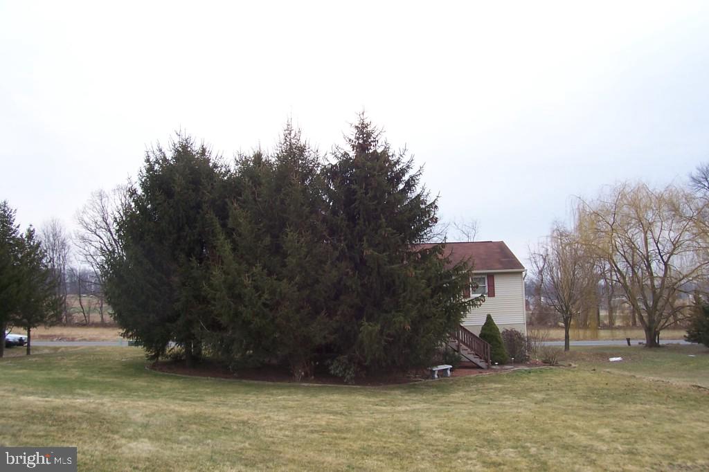 2148 North Deodate Road Elizabethtown, PA 17022 - Photo 3 of 18 Gallery Image 3