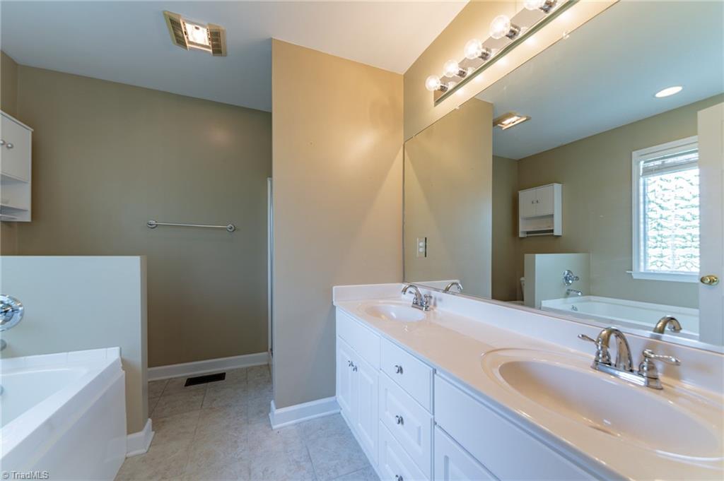 849 Tussey Road Lexington, NC 27295 - Photo 4 of 19 Gallery Image 4