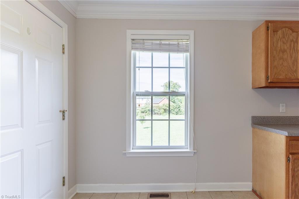 849 Tussey Road Lexington, NC 27295 - Photo 7 of 19 Gallery Image 7