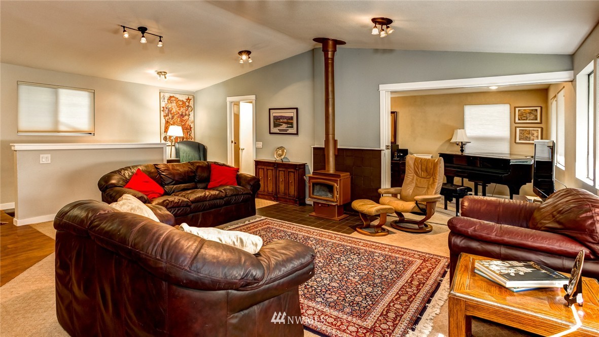 3093 Behme Road Custer, WA 98240 - Photo 4 of 25