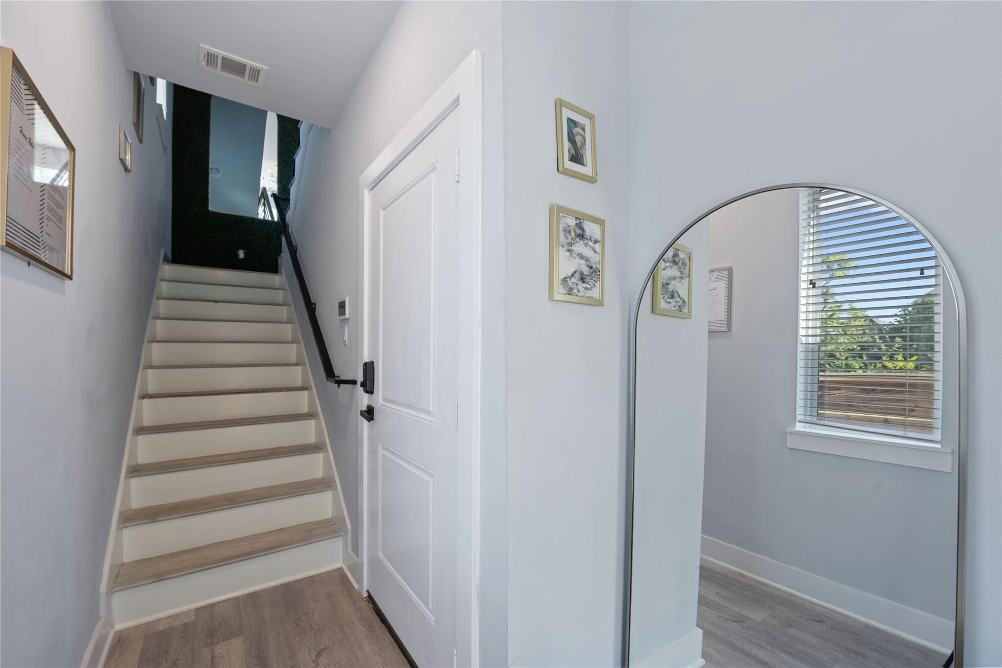 3365 Daphne Street Houston, TX 77021 - Photo 3 of 26