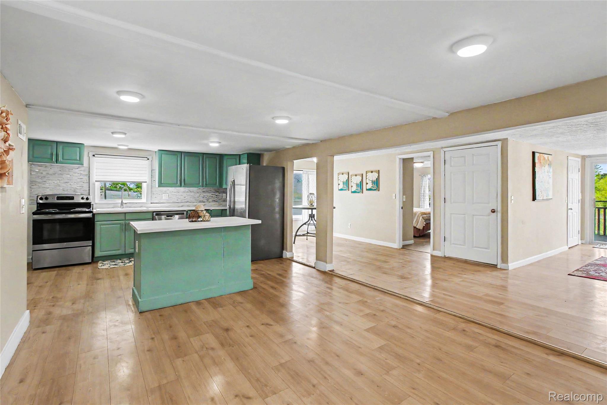 9433 East Lovejoy Road Perry, MI 48872 - Photo 7 of 29