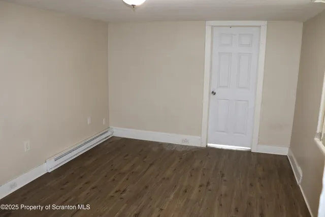 $975 | 105 Sambourne Street, Unit 3, Wilkes Barre, PA 18701