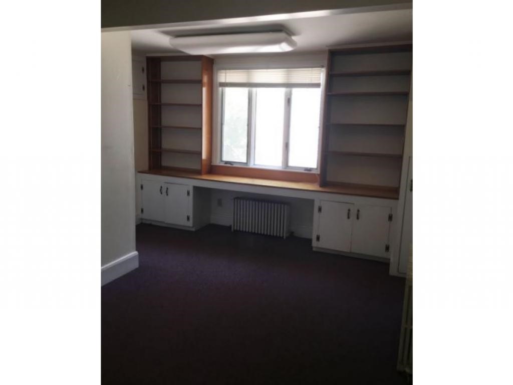 466 Hanover Street Manchester, NH 03104 - Photo 19 of 25 Gallery Image 19