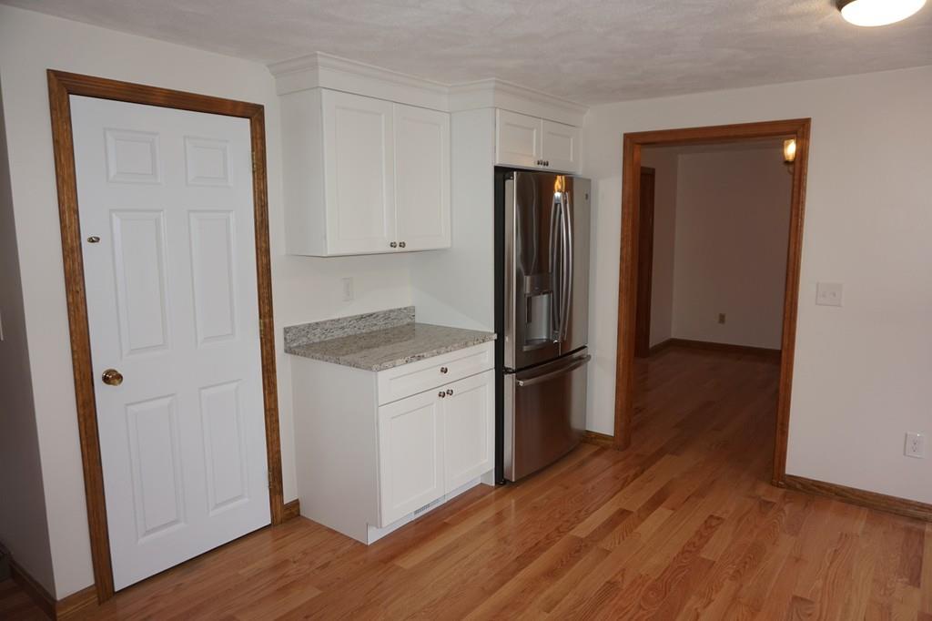 68 R Stony Brook Road Westford, MA 01886 - Photo 12 of 42 Gallery Image 12