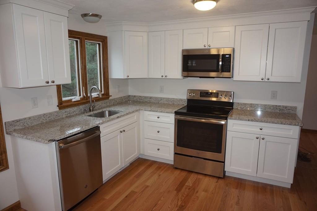 68 R Stony Brook Road Westford, MA 01886 - Photo 13 of 42 Gallery Image 13