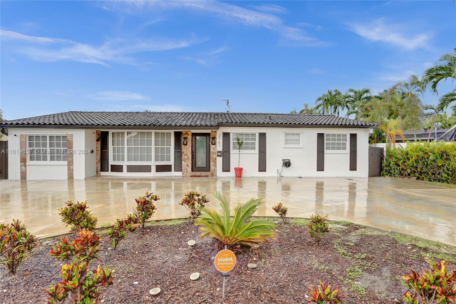 2761 Southwest 92nd Place Miami, FL 33165 - Photo 2 of 60