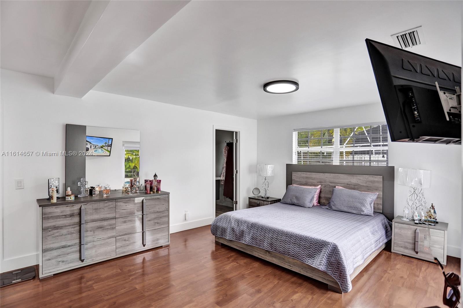 2761 Southwest 92nd Place Miami, FL 33165 - Photo 35 of 60