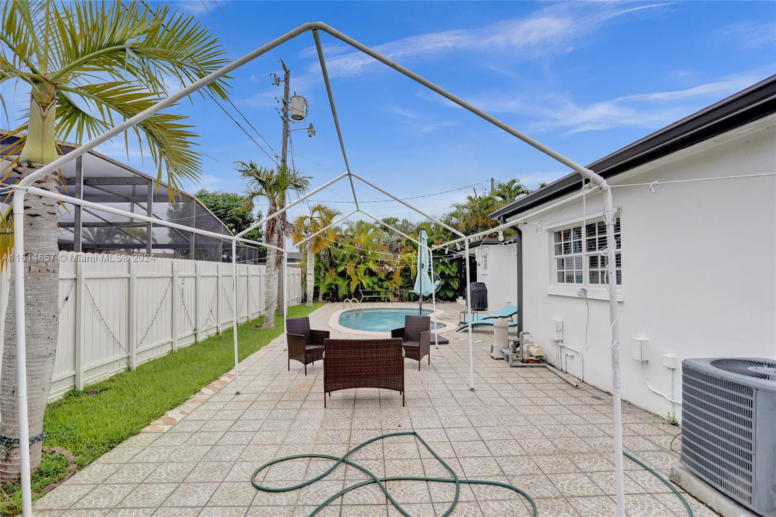 2761 Southwest 92nd Place Miami, FL 33165 - Photo 49 of 60