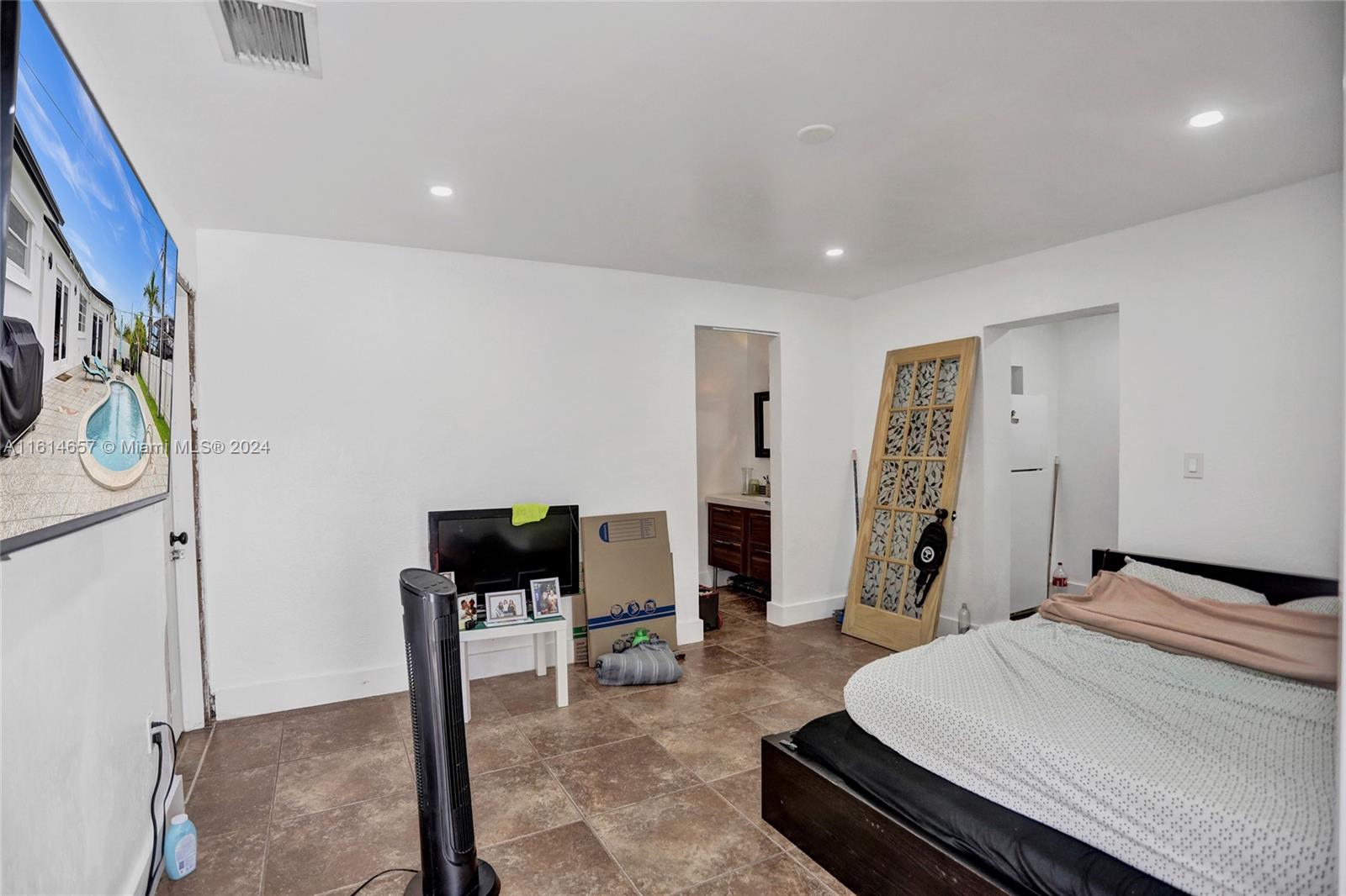 2761 Southwest 92nd Place Miami, FL 33165 - Photo 57 of 60