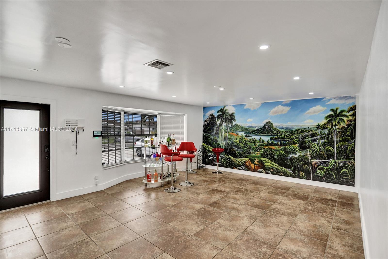 2761 Southwest 92nd Place Miami, FL 33165 - Photo 10 of 60