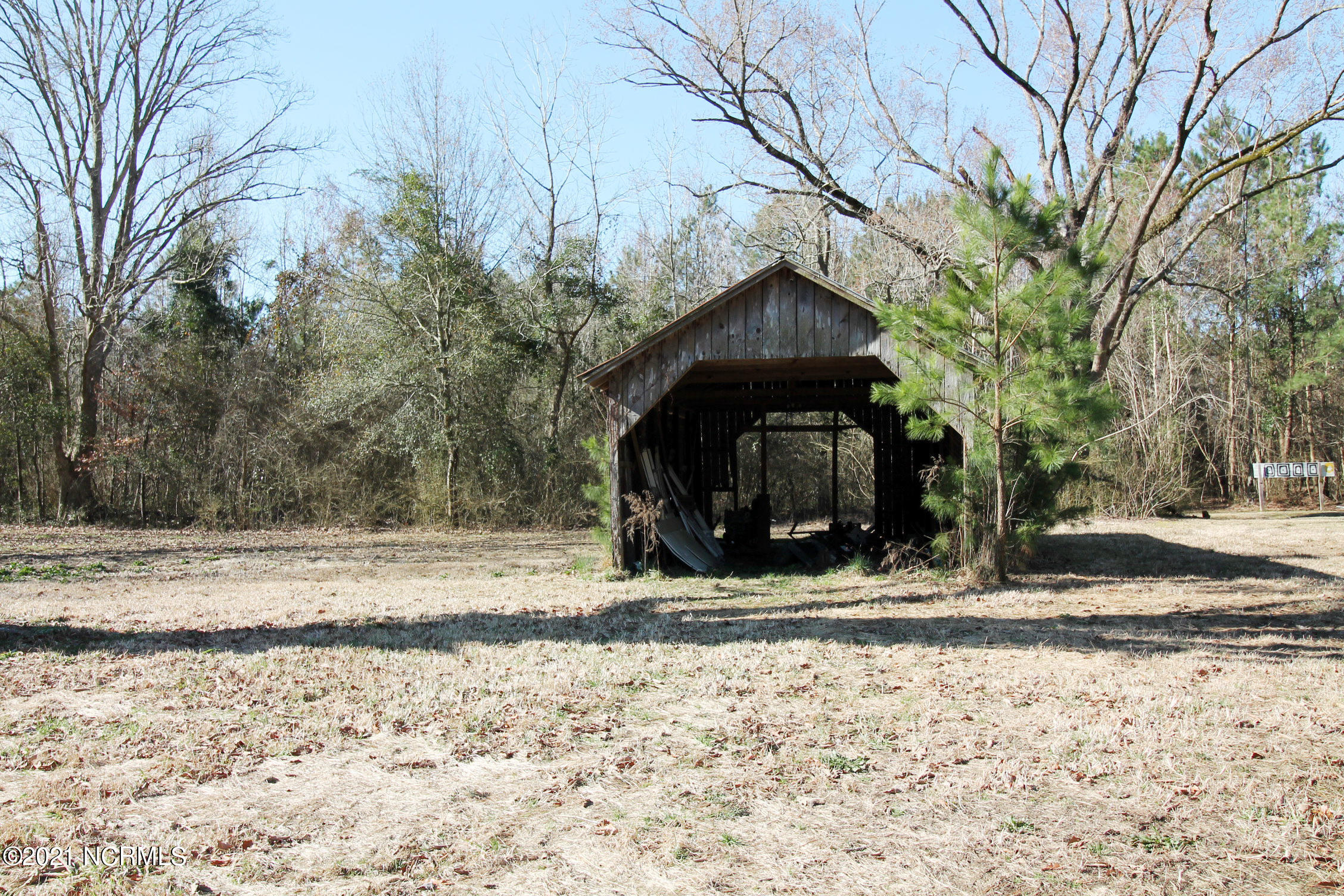 357 Pike Road Pantego, NC 27860 - Photo 24 of 24 BARN