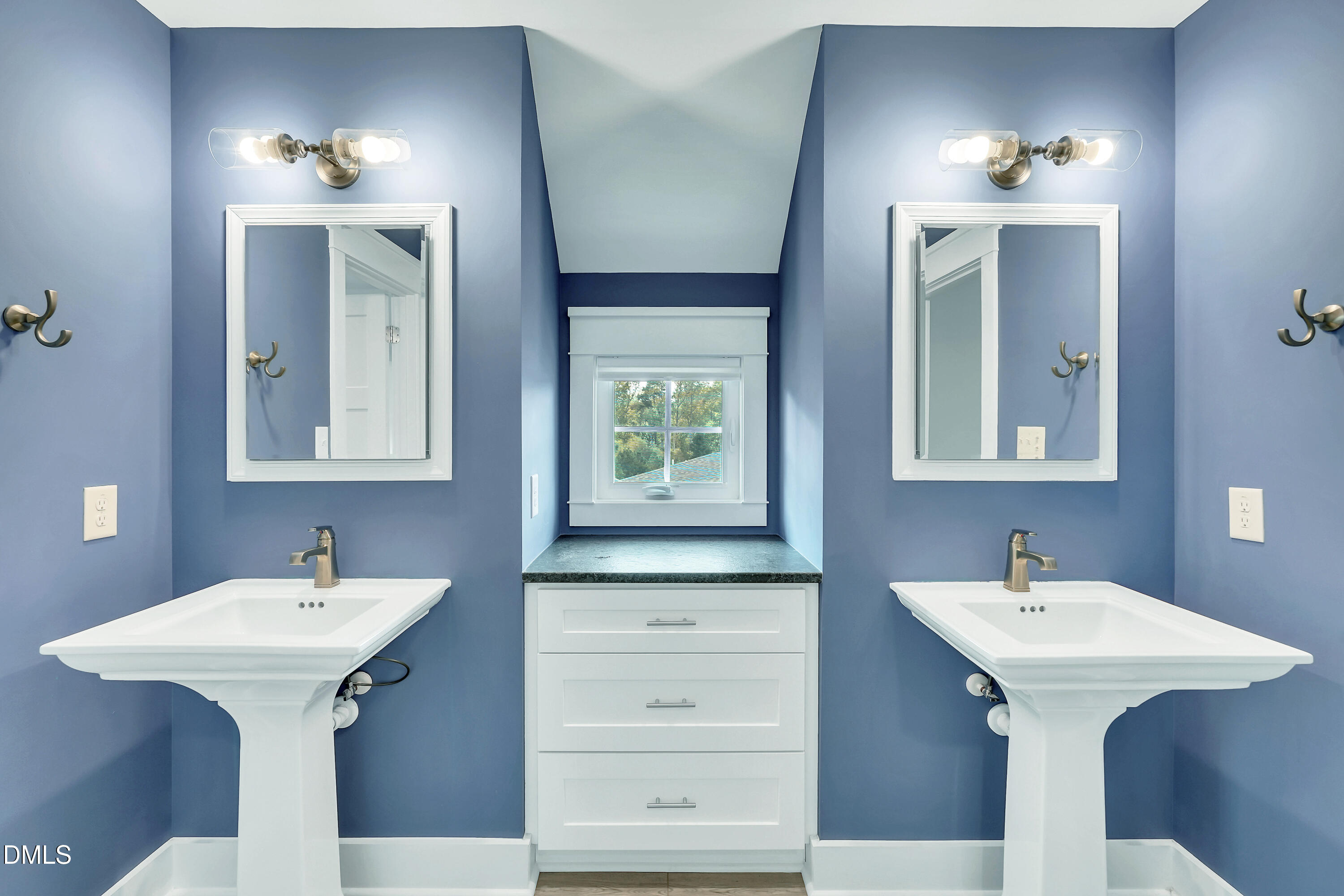 609 Jerome Road Durham, NC 27713 - Photo 23 of 40 Primary Suite Bathroom