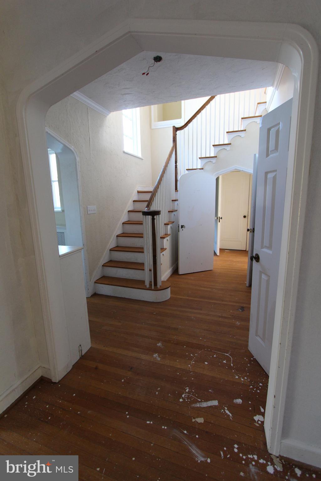3060 Ellicott Street Northwest Washington, DC 20008 - Photo 3 of 8 Interior (General)