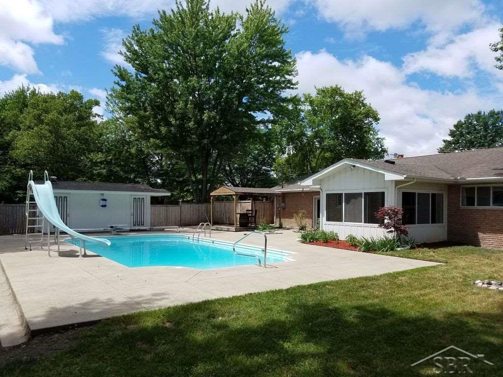 5581 Shattuck Road Saginaw, MI 48603 - Photo 2 of 12 31351896-1.JPG