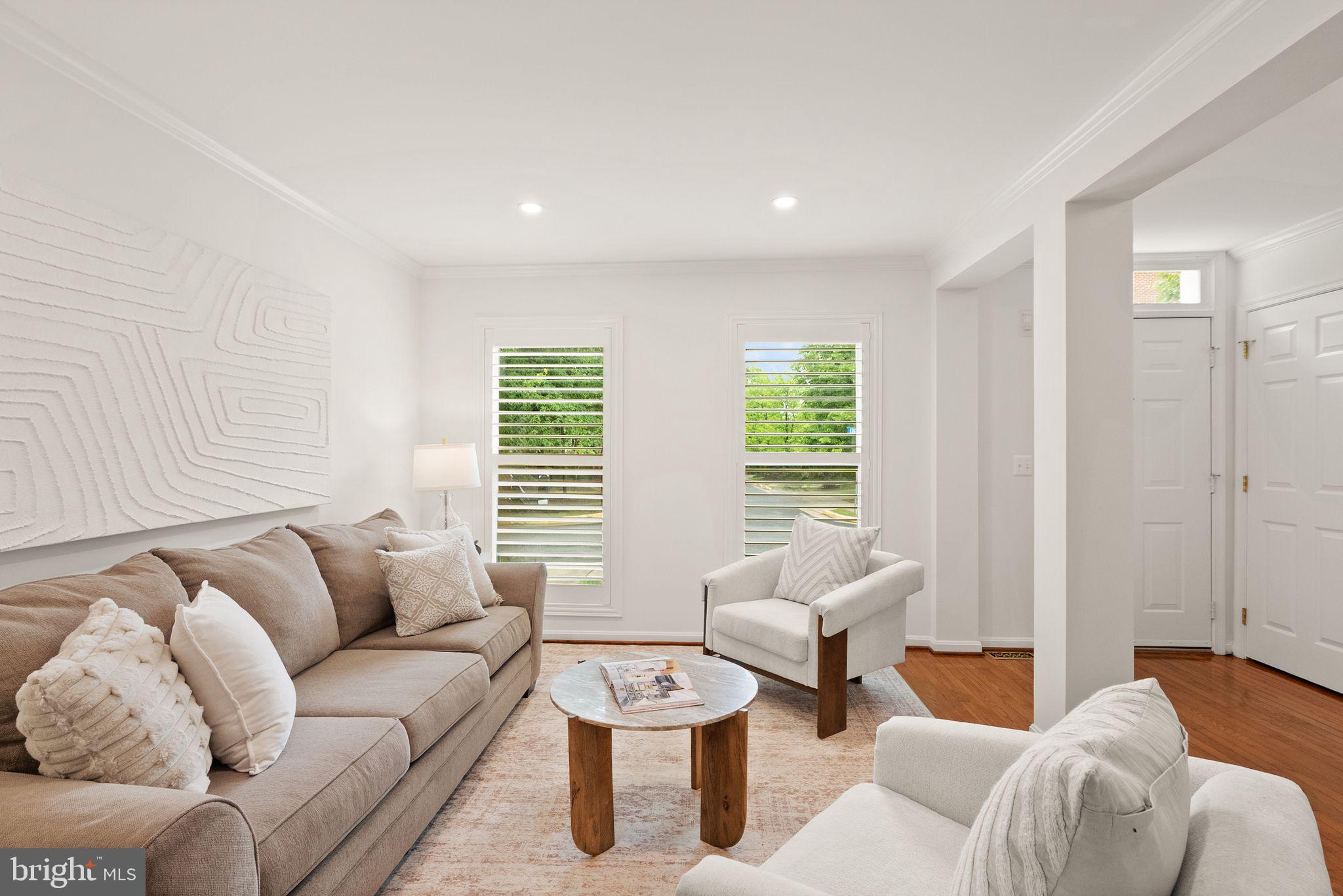 12056 Edgemere Circle Reston, VA 20190 - Photo 11 of 64