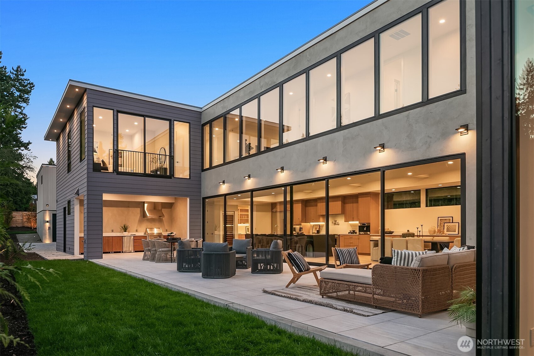 7626 Northeast 10th Street Medina, WA 98039 - Photo 13 of 40 a building outdoor space with patio furniture and garden