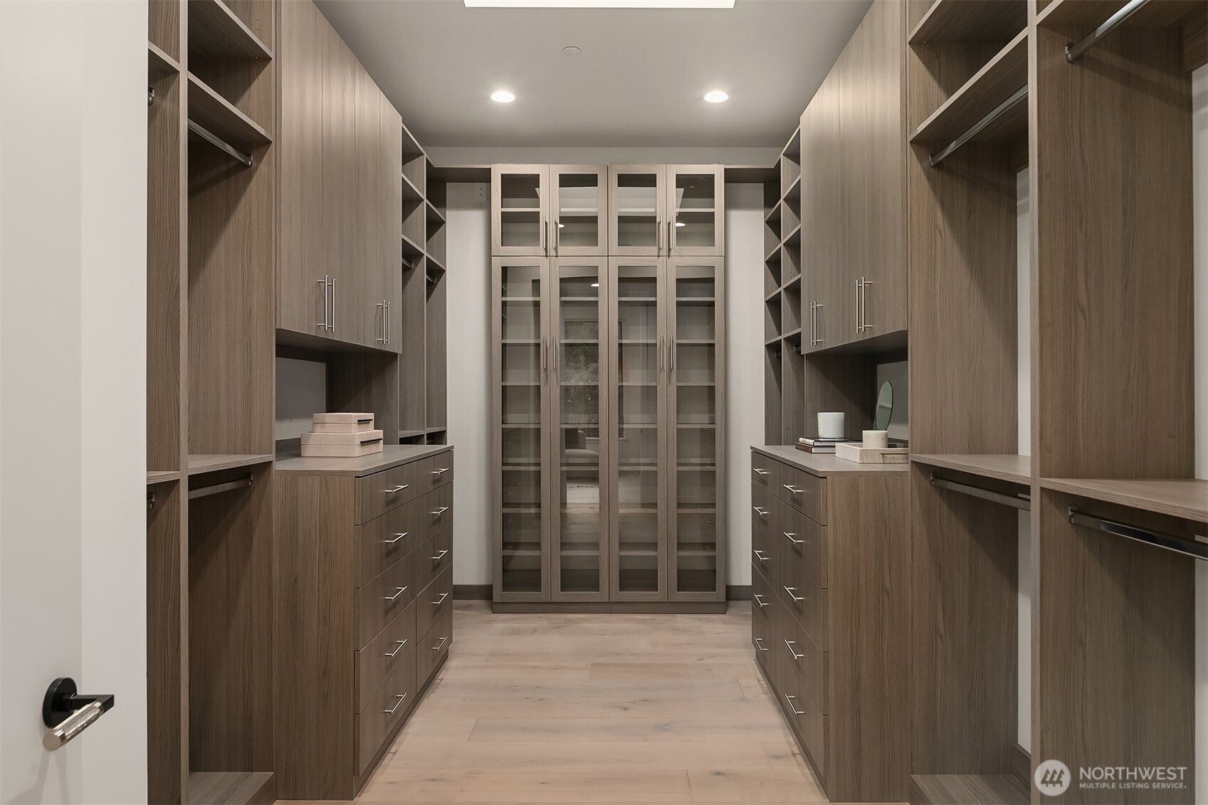 7626 Northeast 10th Street Medina, WA 98039 - Photo 23 of 40 a view of walk in closet and kitchen