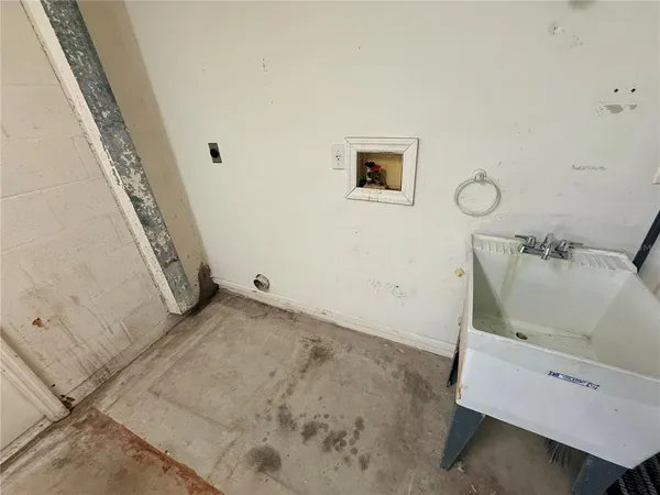 $2,295 | 7344 Brookhaven Terrace, Englewood, FL 34224