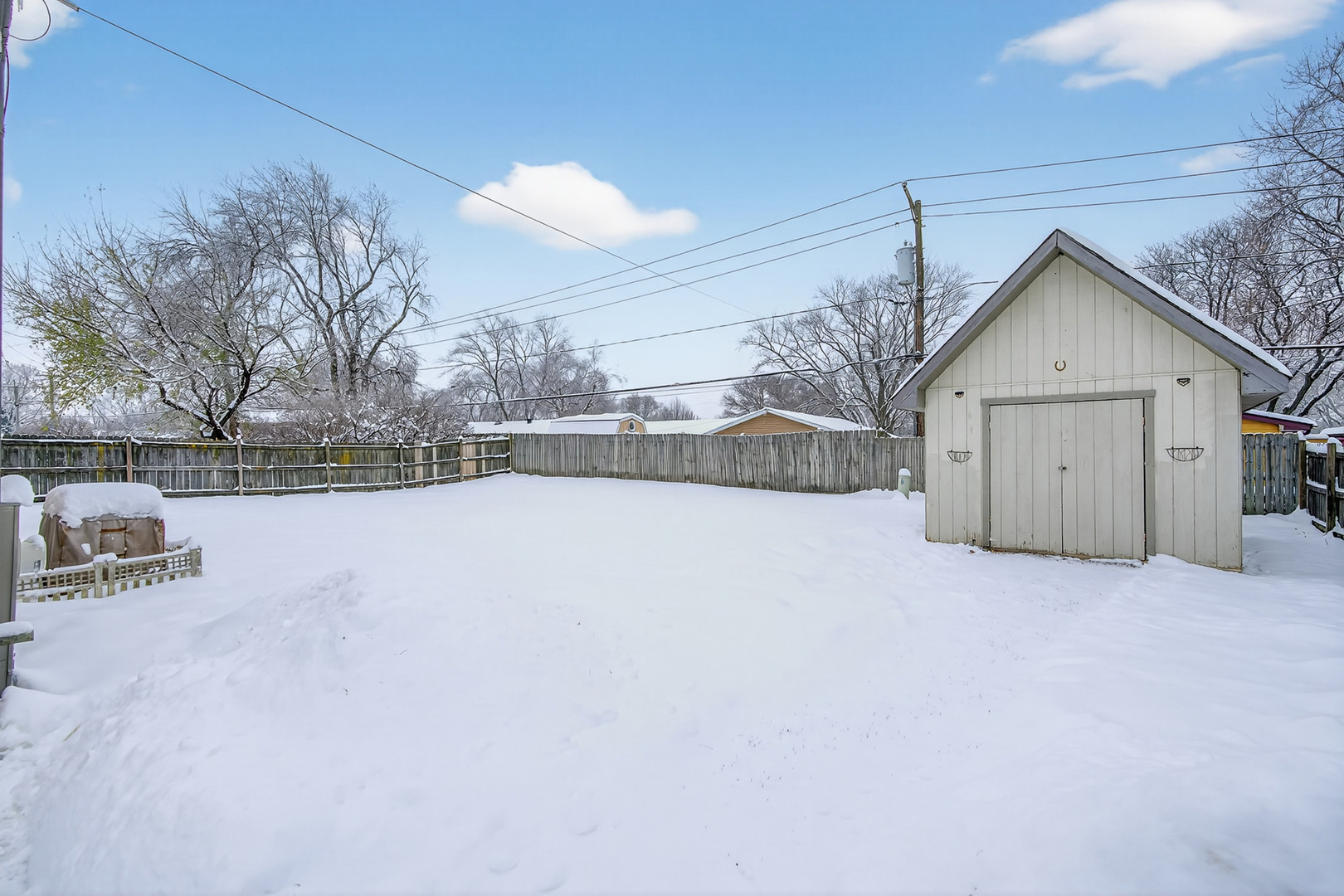 73 Ingleshire Road Montgomery, IL 60538 - Photo 20 of 22 a view of a backyard