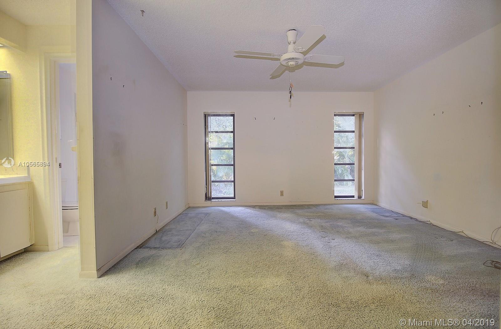 7956 Cloverfield Circle Boca Raton, FL 33433 - Photo 14 of 20