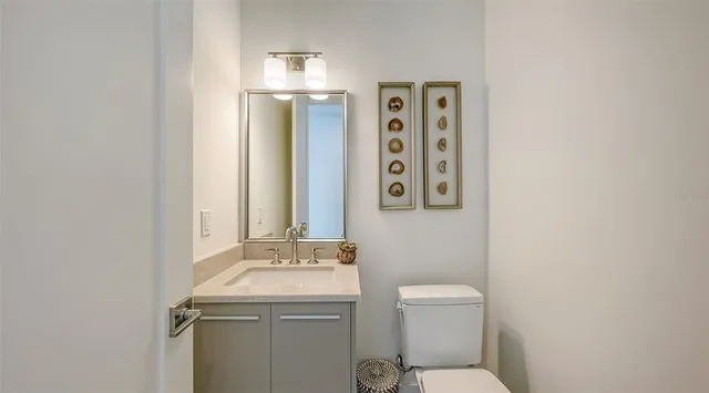 $1,695,000 | 2590 Floyd Street, Sarasota, FL 34239