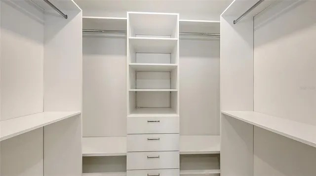 $1,695,000 | 2590 Floyd Street, Sarasota, FL 34239