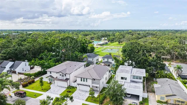 $1,695,000 | 2590 Floyd Street, Sarasota, FL 34239