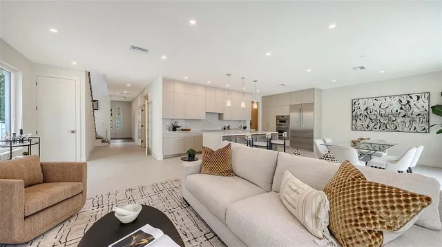 $1,695,000 | 2590 Floyd Street, Sarasota, FL 34239