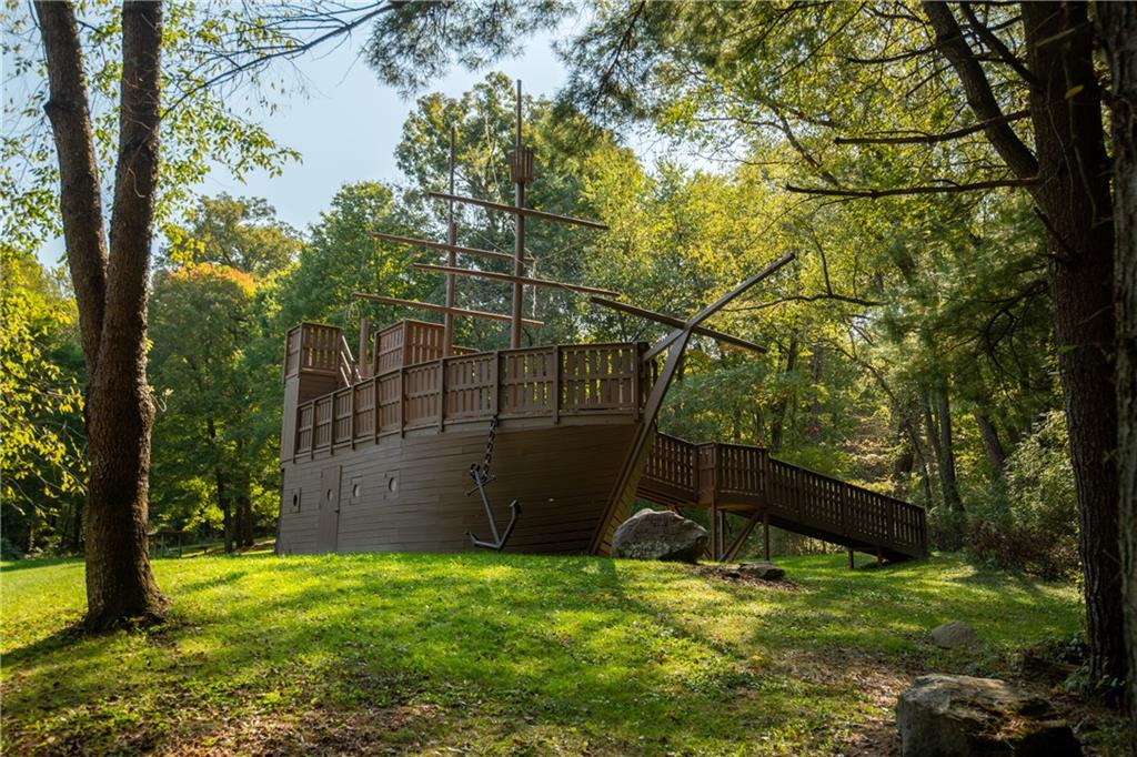 3956 Frew Mill Road New Castle, PA 16101 - Photo 3 of 25