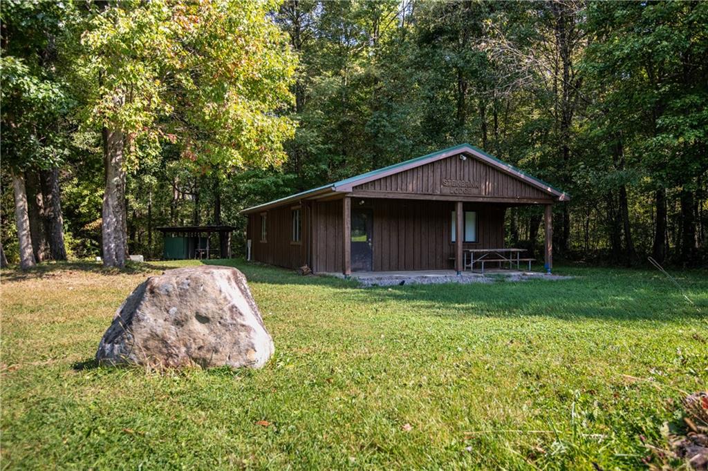 3956 Frew Mill Road New Castle, PA 16101 - Photo 8 of 25