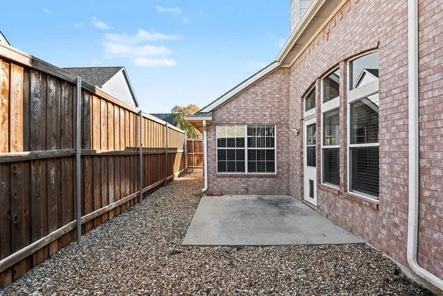 $300,000 | 1917 Cavender Circle, Denton, TX 76205