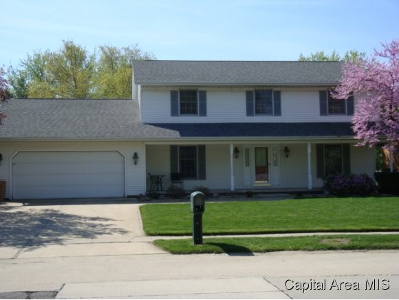 2524 Wydown Avenue Springfield, IL 62704 - Photo 1 of 11 Gallery Image 1