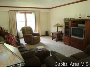 2524 Wydown Avenue Springfield, IL 62704 - Photo 2 of 11 Gallery Image 2