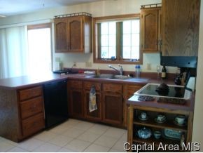2524 Wydown Avenue Springfield, IL 62704 - Photo 4 of 11 Gallery Image 4