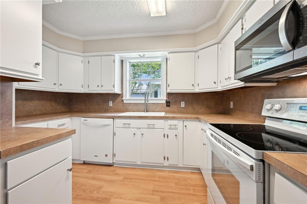 245 Ridgewood Circle Mandeville, LA 70471 - Photo 8 of 22 Gallery Image 8
