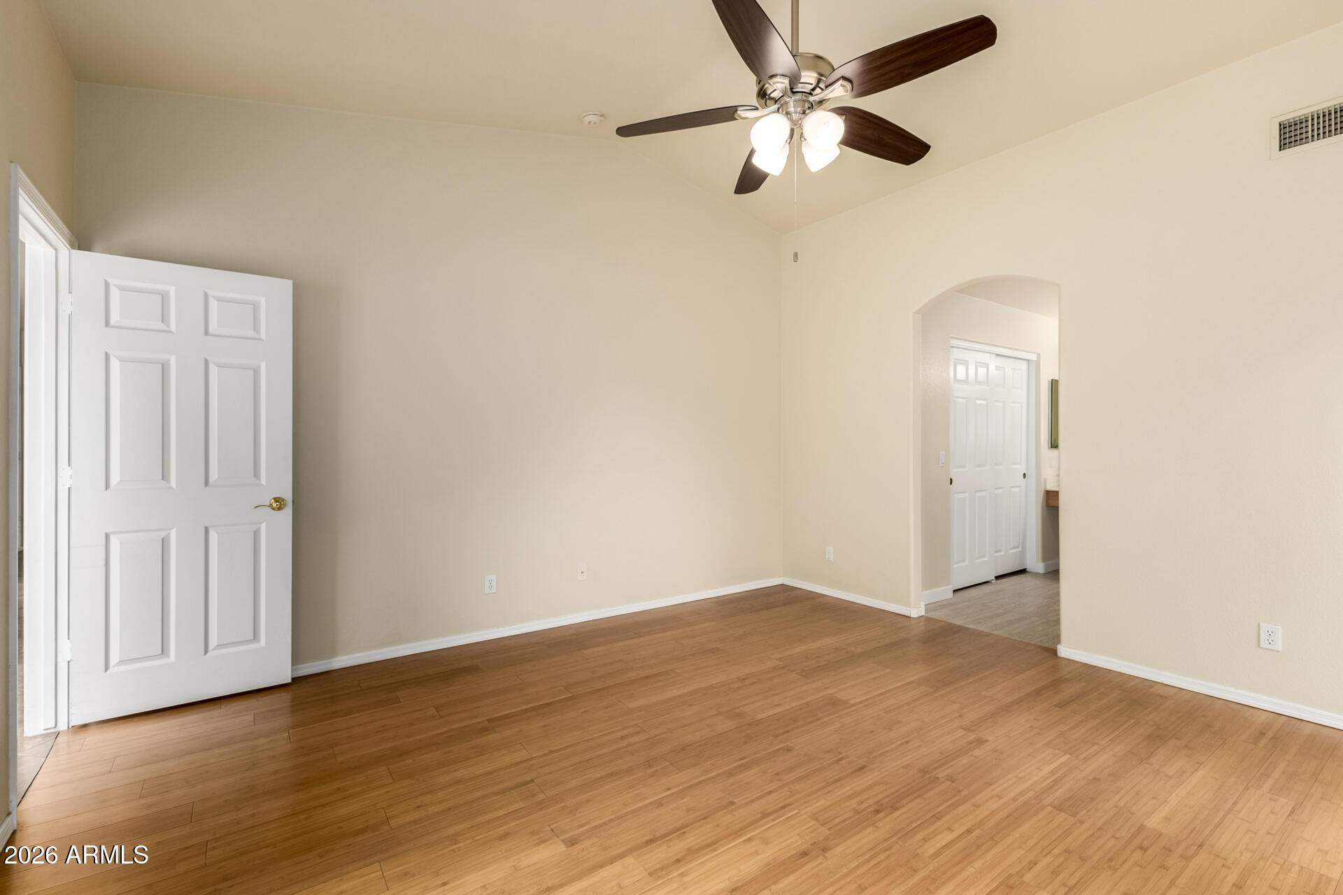 20418 North 30th Way Phoenix, AZ 85050 - Photo 14 of 28 27 30th