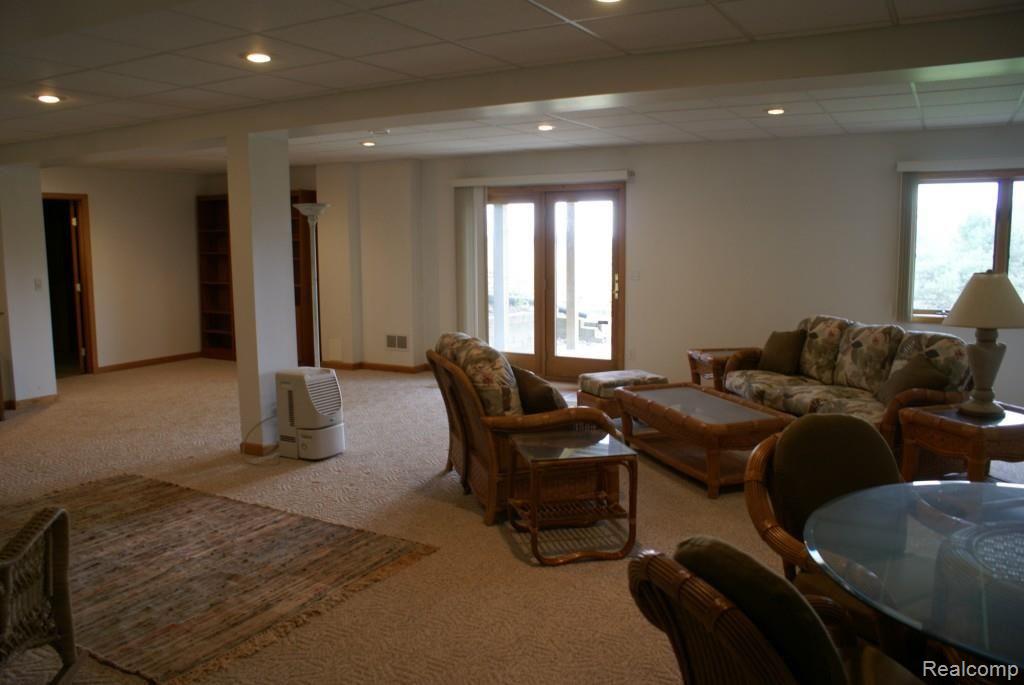 6813 Ormond Road Davisburg, MI 48350 - Photo 7 of 8