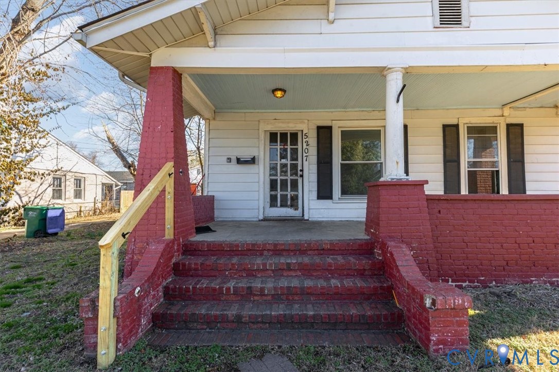 5207 Blue Ridge Avenue Richmond, VA 23231 - Photo 2 of 40