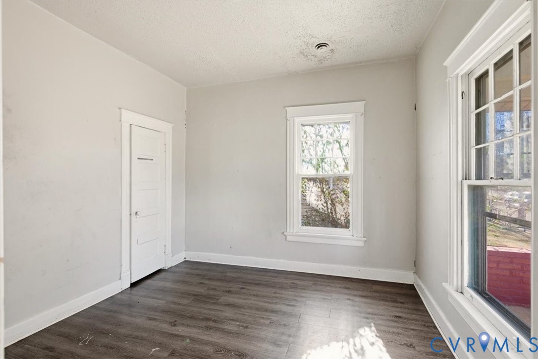 5207 Blue Ridge Avenue Richmond, VA 23231 - Photo 9 of 40