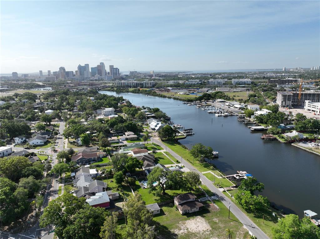 2515 North Riverside Drive Tampa, FL 33602 - Photo 19 of 19 an aerial view of a city with lots of residential buildings