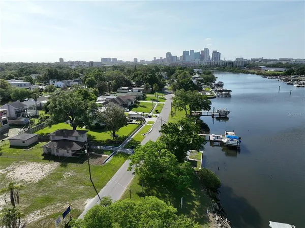 $1,200,000 | 2515 North Riverside Drive, Tampa, FL 33602