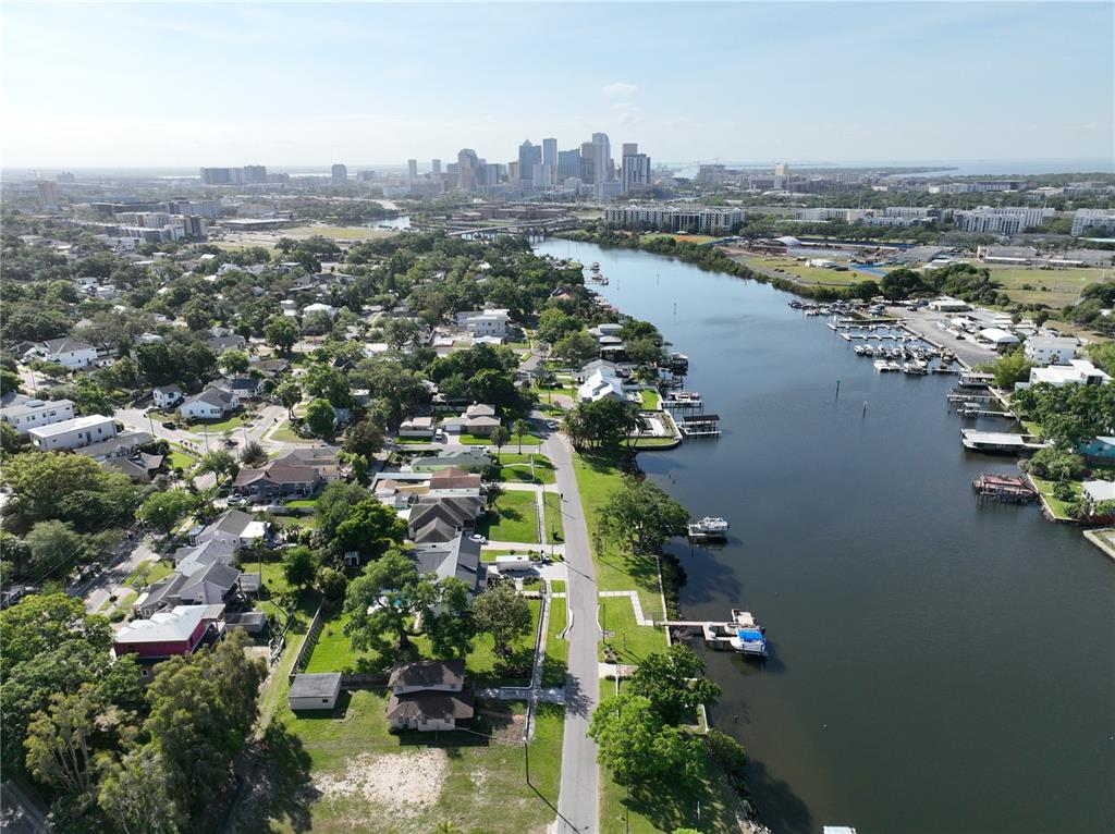 2515 North Riverside Drive Tampa, FL 33602 - Photo 8 of 19 an aerial view of a city with lake view