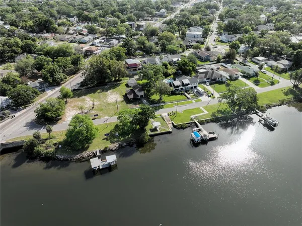 $1,200,000 | 2515 North Riverside Drive, Tampa, FL 33602