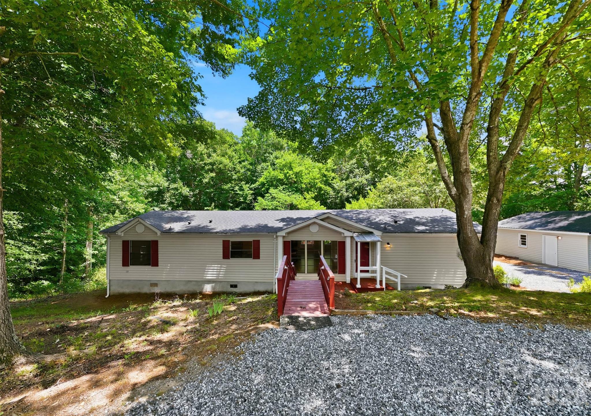 4944 Largo Court Conover, NC 28613 - Photo 36 of 43