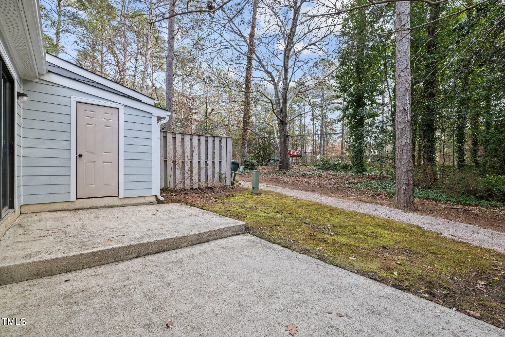 5850 Branchwood Road Raleigh, NC 27609 - Photo 21 of 27 23-web-or-mls-5Z8A7922