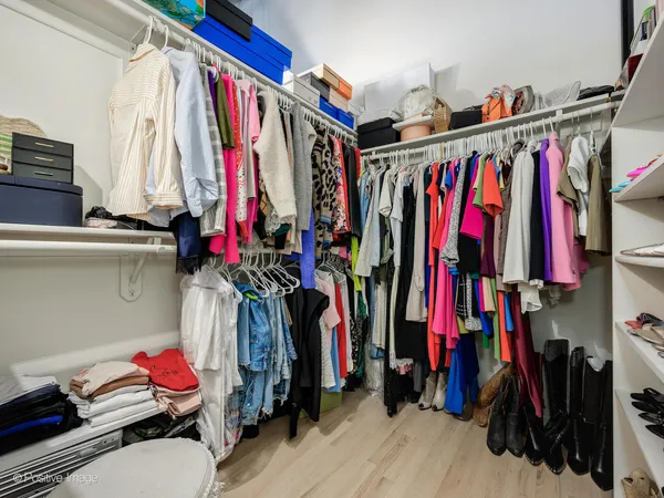 $675,000 | 2614 North Clybourn Avenue, Unit 402, Chicago, IL 60614