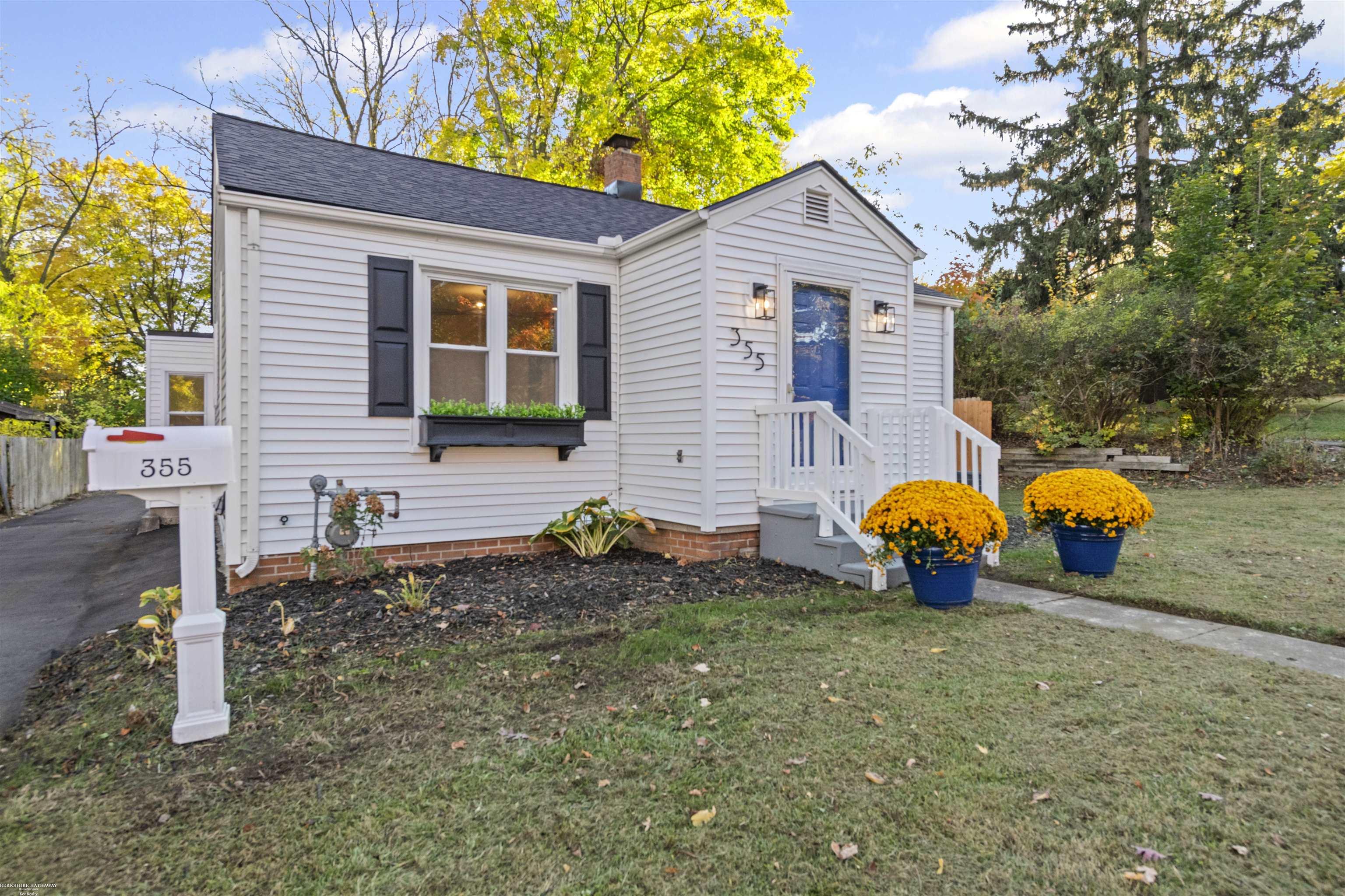 355 West St Clair Street Romeo, MI 48065 - Photo 2 of 27 Gallery Image 2