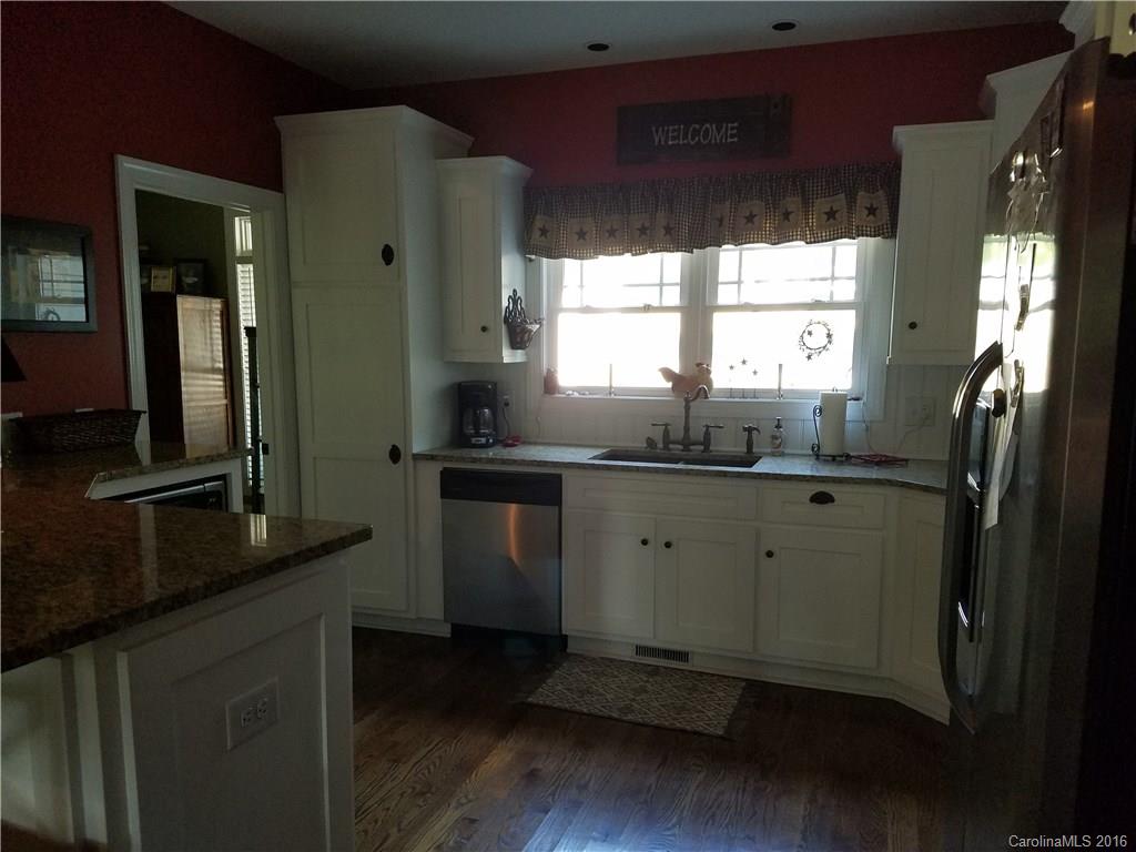 1456 Alexis High Shoals Road Dallas, NC 28034 - Photo 4 of 17 Gallery Image 4